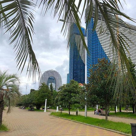 Orbi City Batumi Bagian luar foto