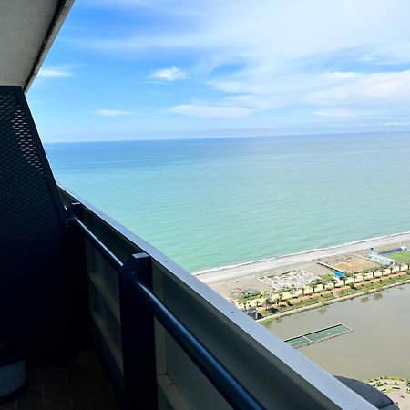 Orbi City Batumi Bagian luar foto