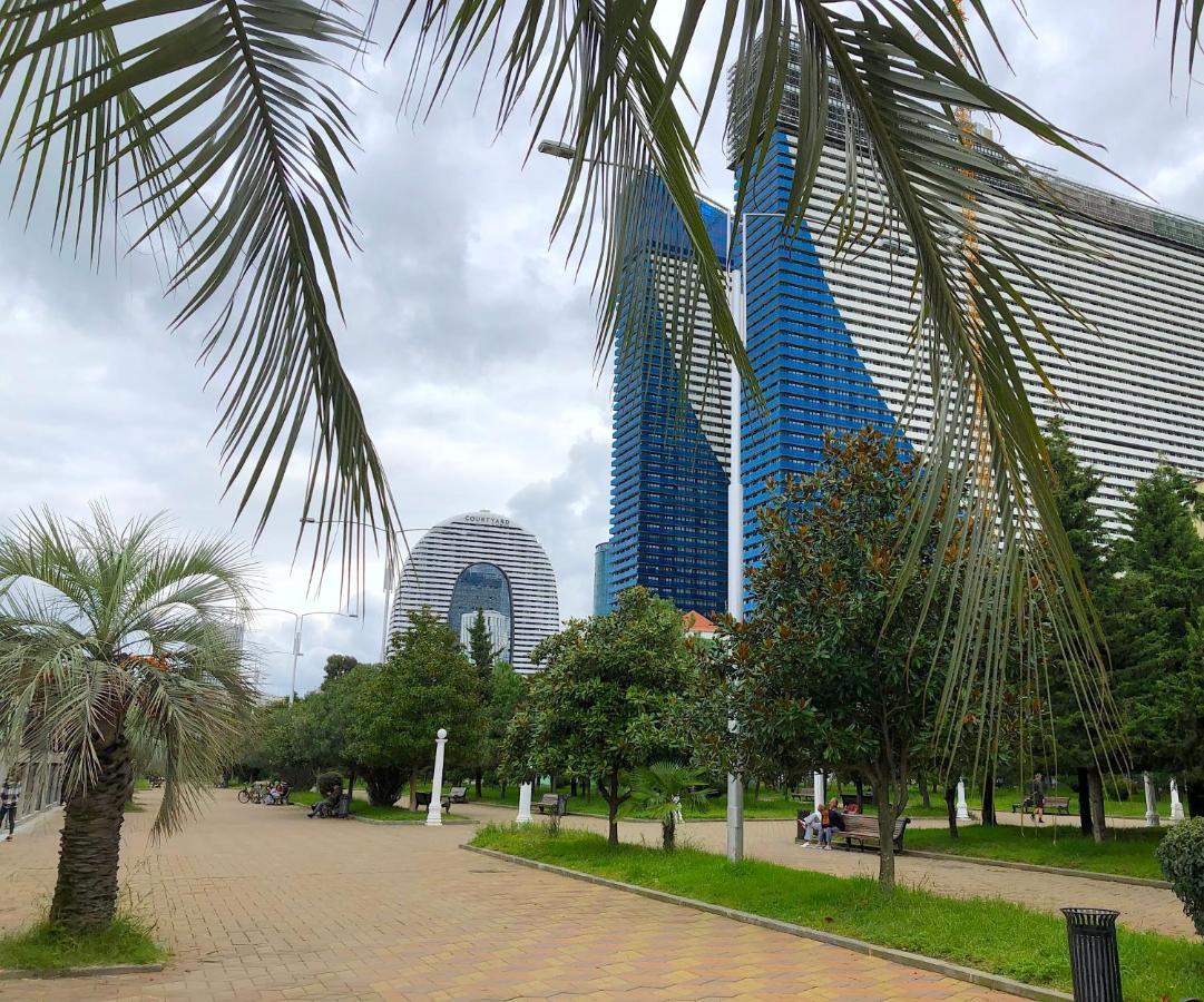 Orbi City Batumi Bagian luar foto