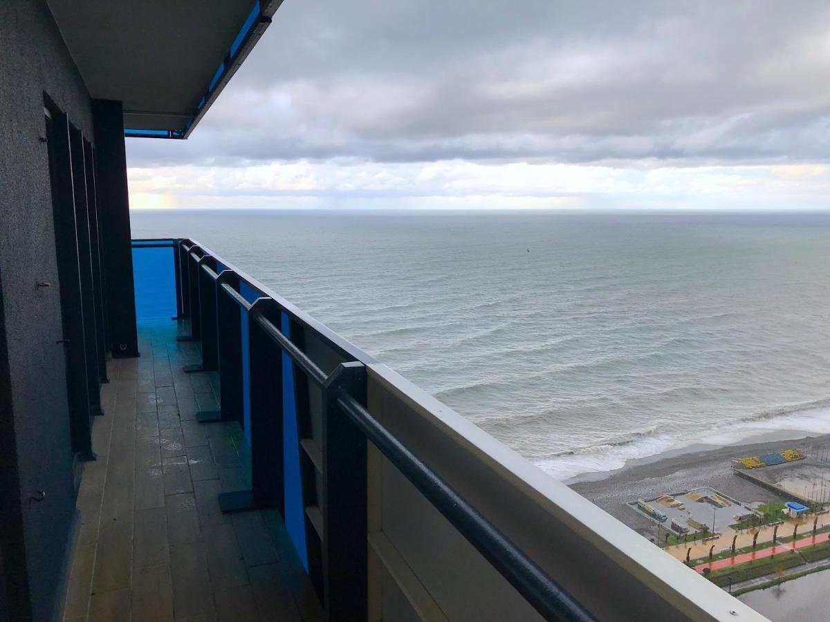 Orbi City Batumi Bagian luar foto