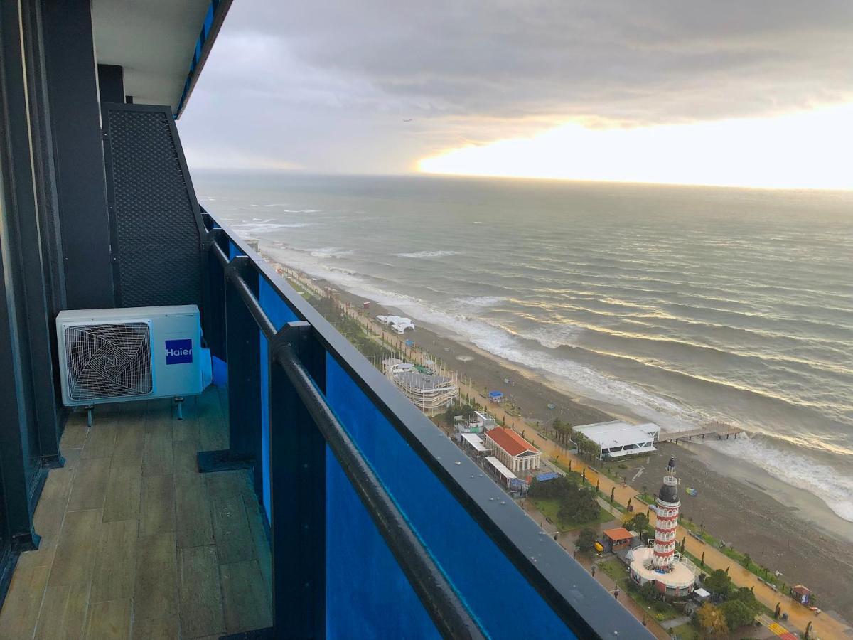 Orbi City Batumi Bagian luar foto