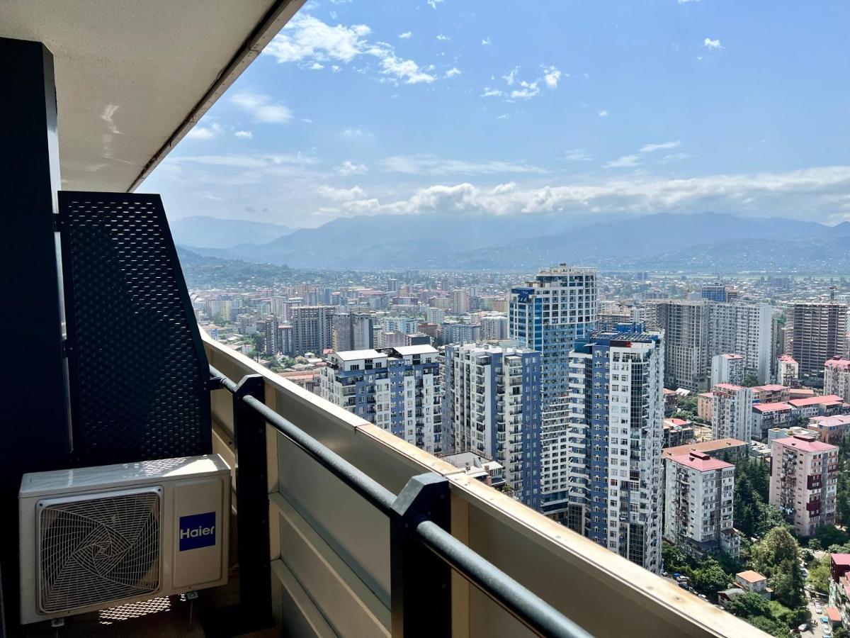 Orbi City Batumi Bagian luar foto