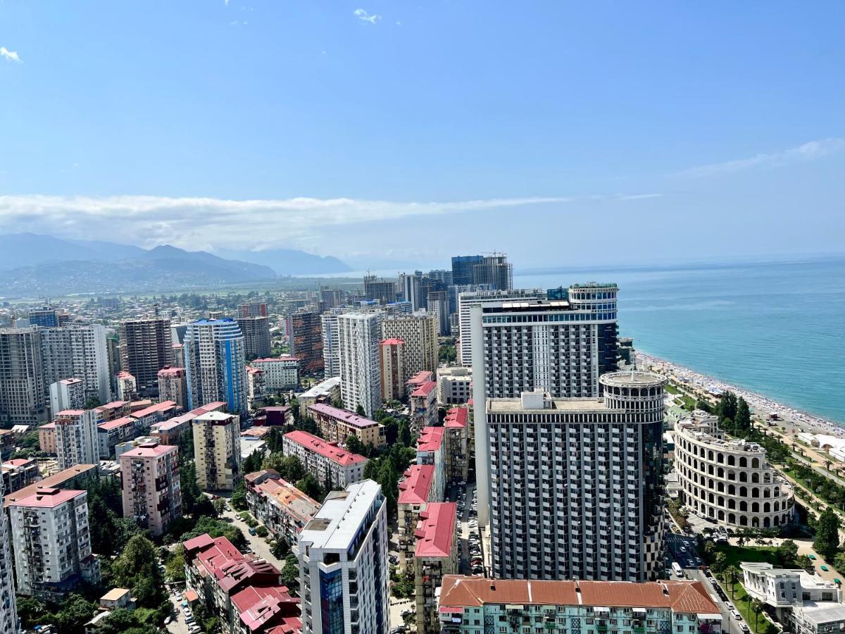 Orbi City Batumi Bagian luar foto