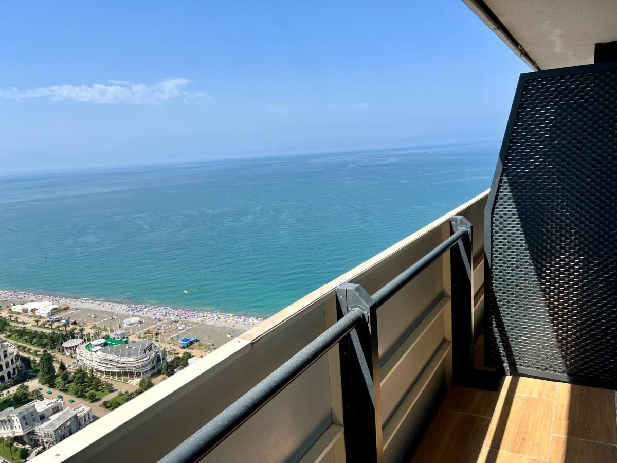 Orbi City Batumi Bagian luar foto
