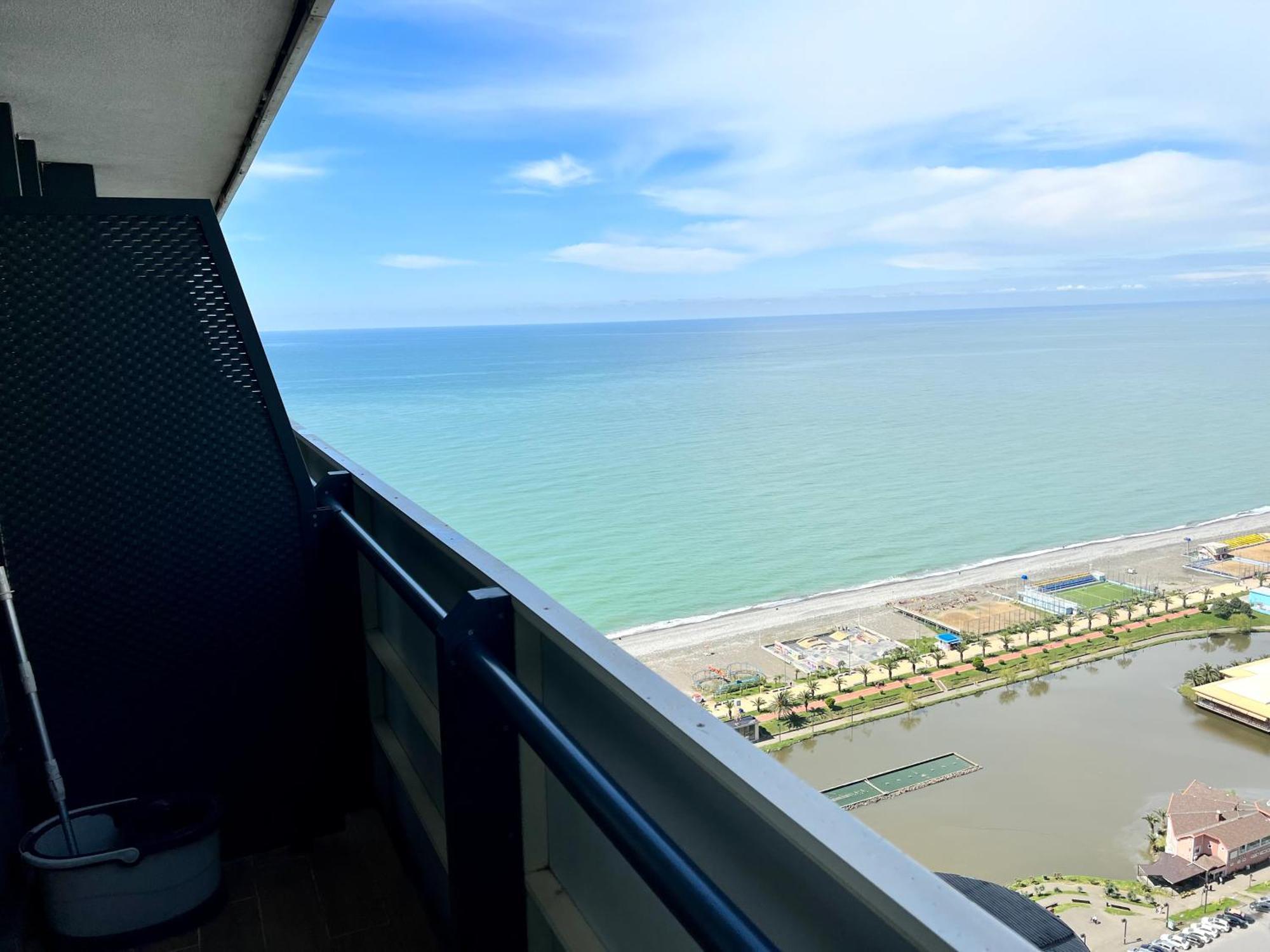 Orbi City Batumi Bagian luar foto