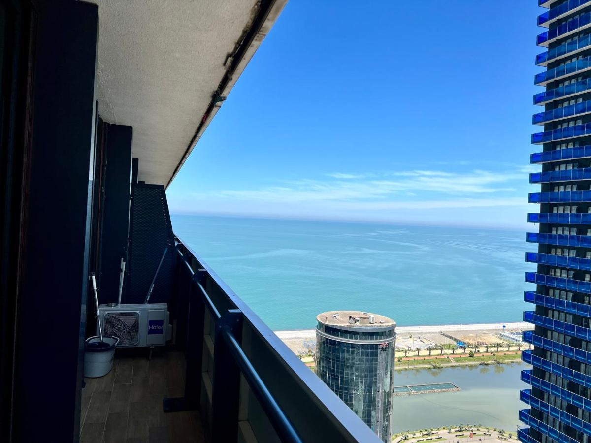 Orbi City Batumi Bagian luar foto